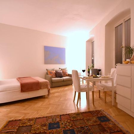 Charming Old Town Centre Studio Apartment Prague Exterior photo