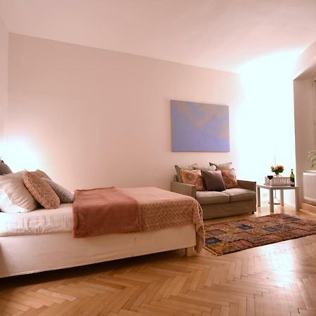 Charming Old Town Centre Studio Apartment Prague Exterior photo