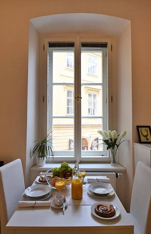 Charming Old Town Centre Studio Apartment Prague Exterior photo