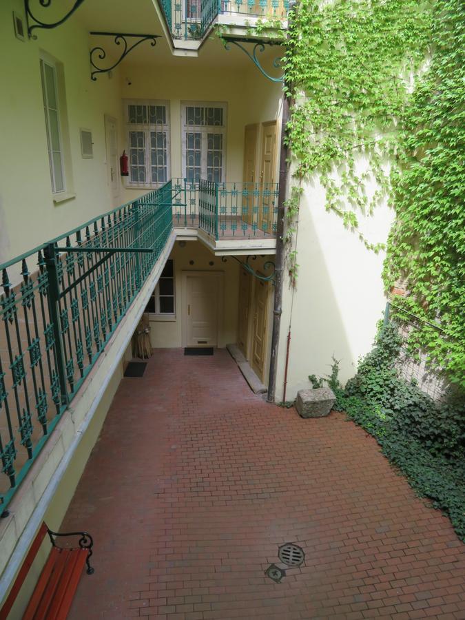 Charming Old Town Centre Studio Apartment Prague Exterior photo