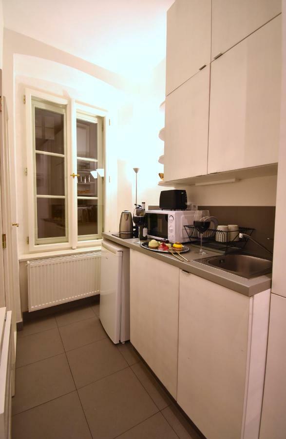 Charming Old Town Centre Studio Apartment Prague Exterior photo