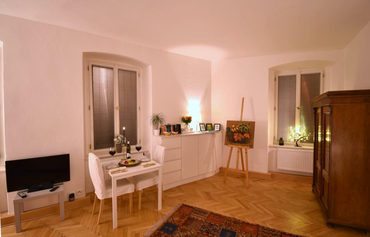 Charming Old Town Centre Studio Apartment Prague Exterior photo