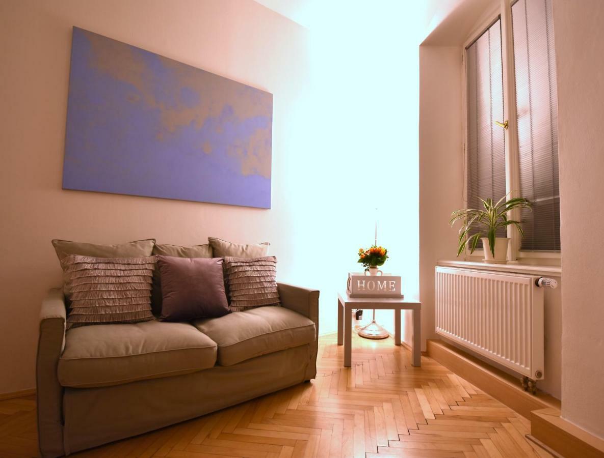 Charming Old Town Centre Studio Apartment Prague Exterior photo